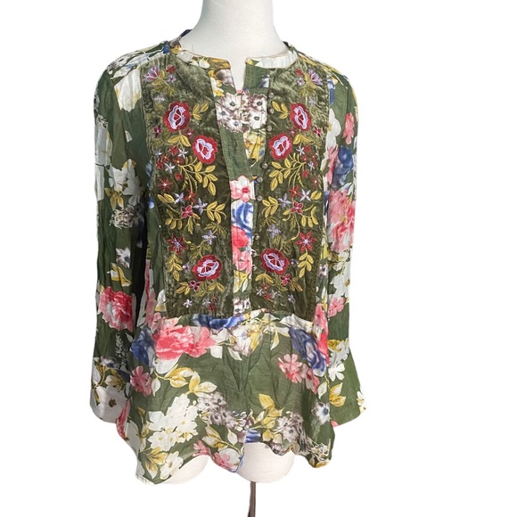 Aratta silent journey green embroidered floral top med - Picture 2 of 7